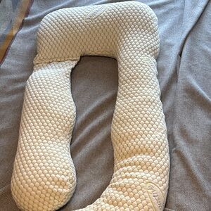 Queen Rose Pregnancy Pillow